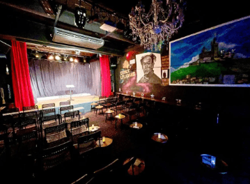 Caveau Comedy Club